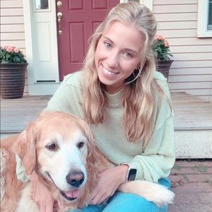 Meet your Posher, Olivia